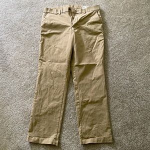 GAP straight leg men’s khakis 33x30